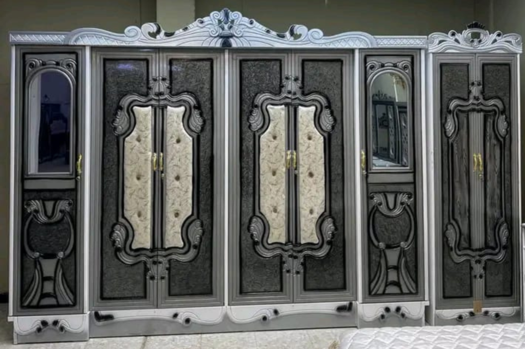 نجار حي الملز الرياض